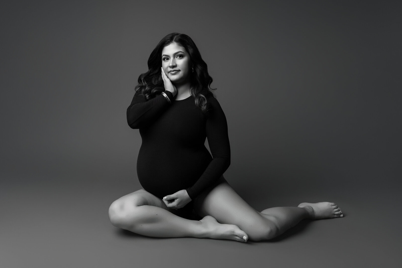 Maryse Maternity Photos-February 2025-Sabrina Baxter Photography-Houston Photographer-58-E