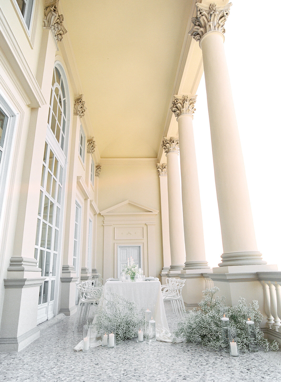 Reception are on balcony of villa. Photographed by Amy Mulder Photography