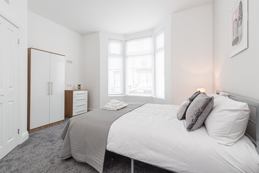 real estate property photography liverpool bright bedroom hmo