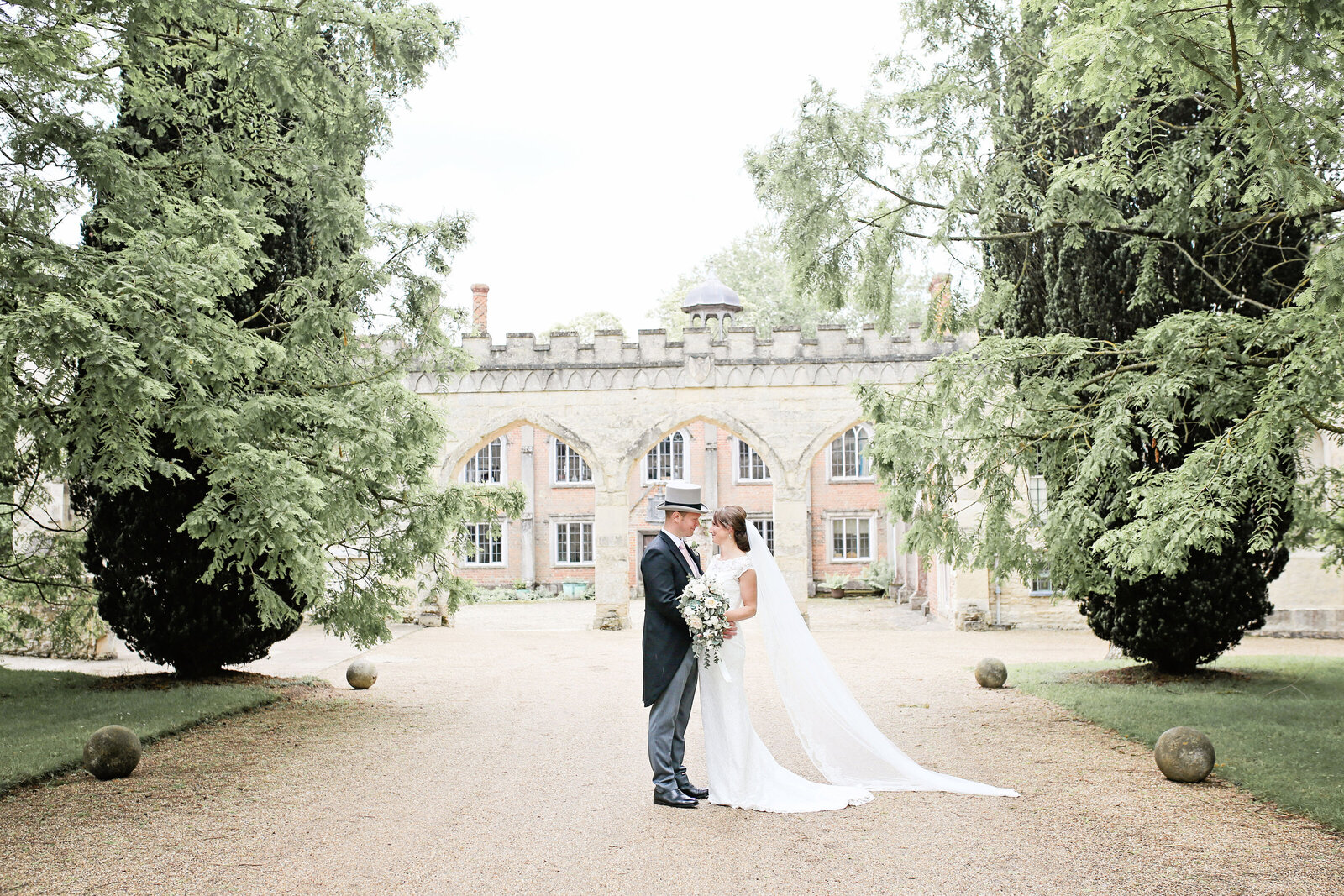 bride-groom-manor-house