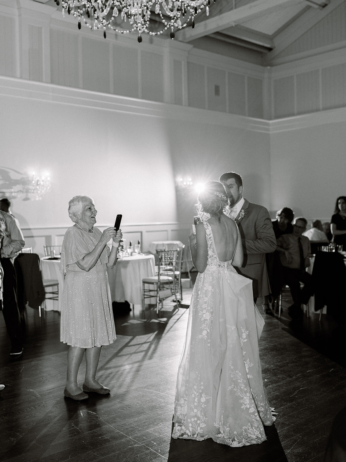 PARTY DANCING-43_websize
