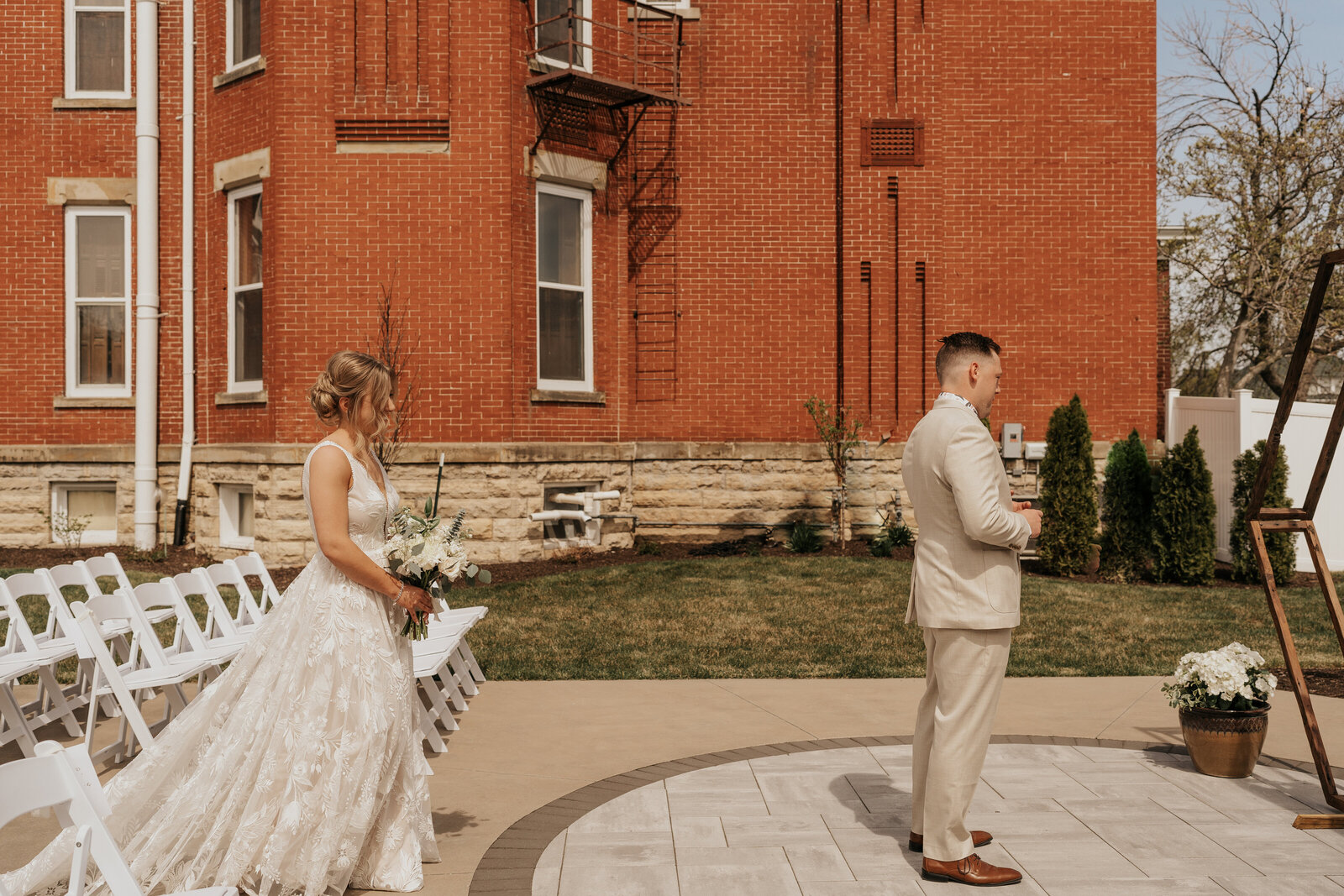 Cedar Rapids wedding photographer - Carriage House Cedar Rapids-61