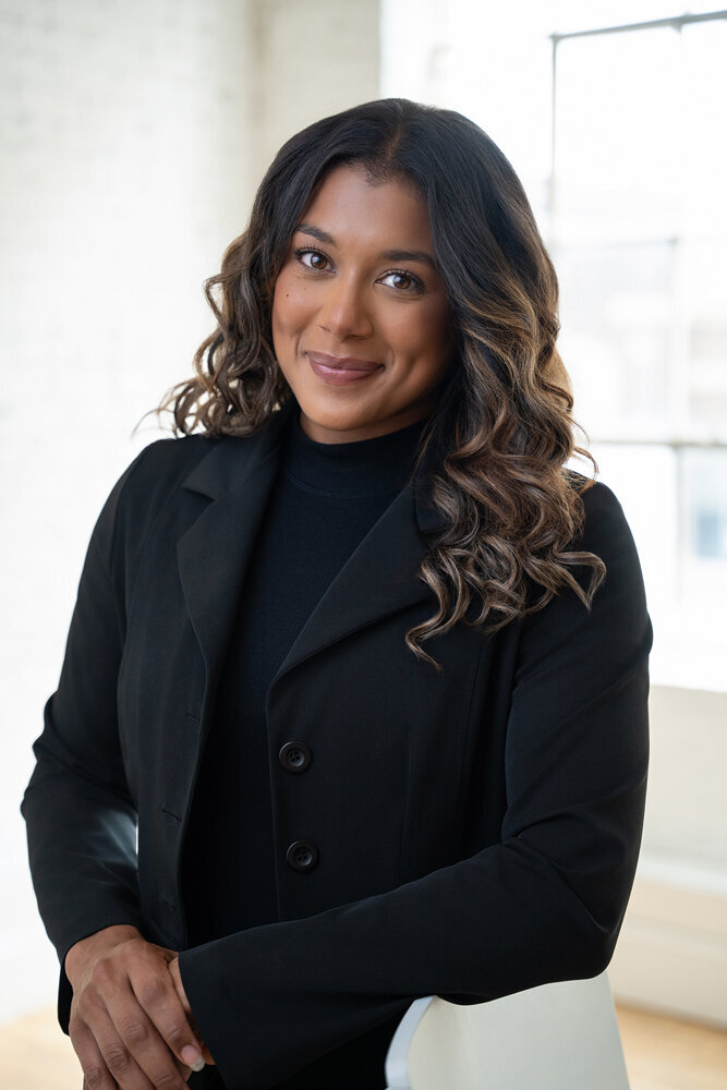 Woman_of_Color_Headshot