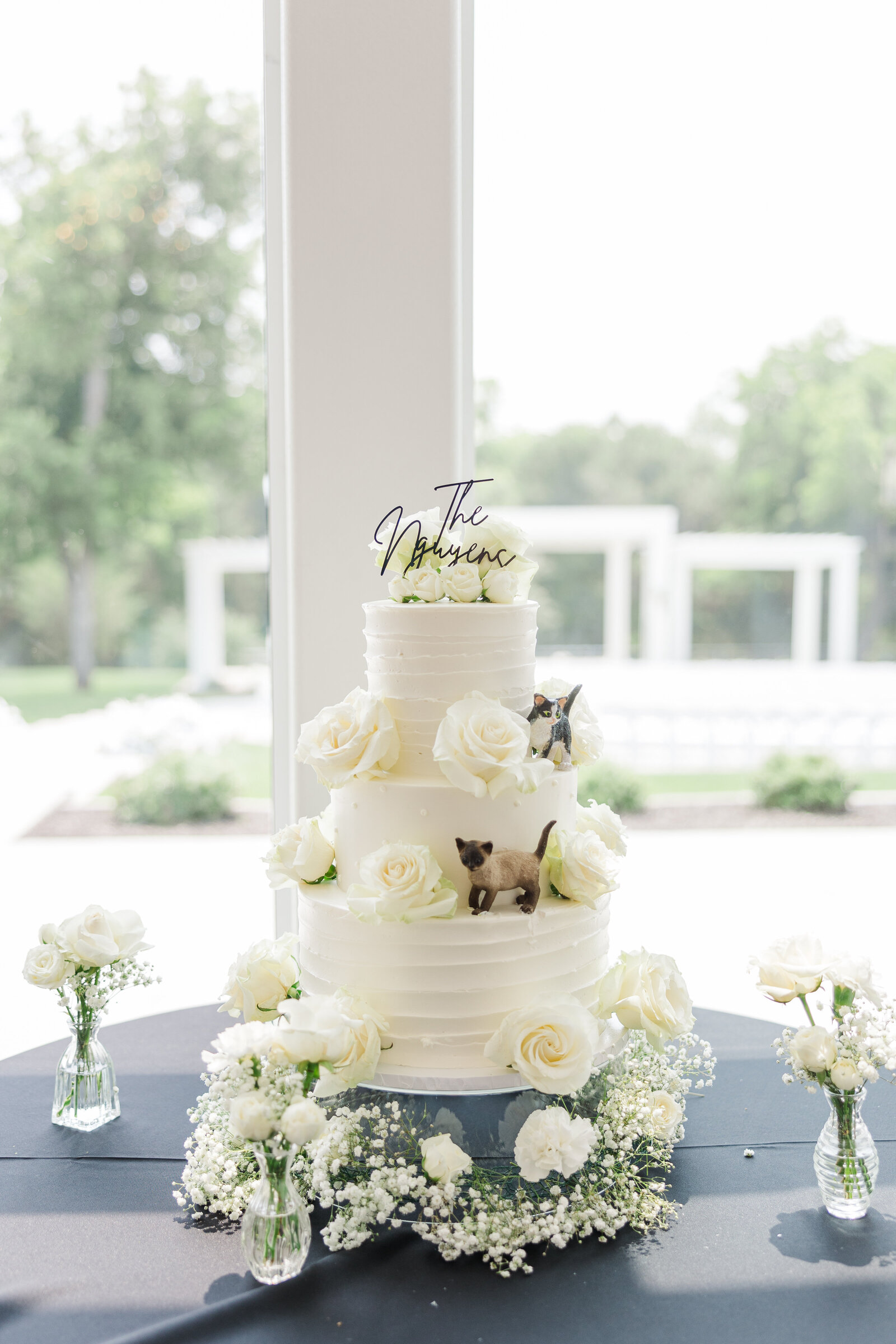 Wedding cake decor photography