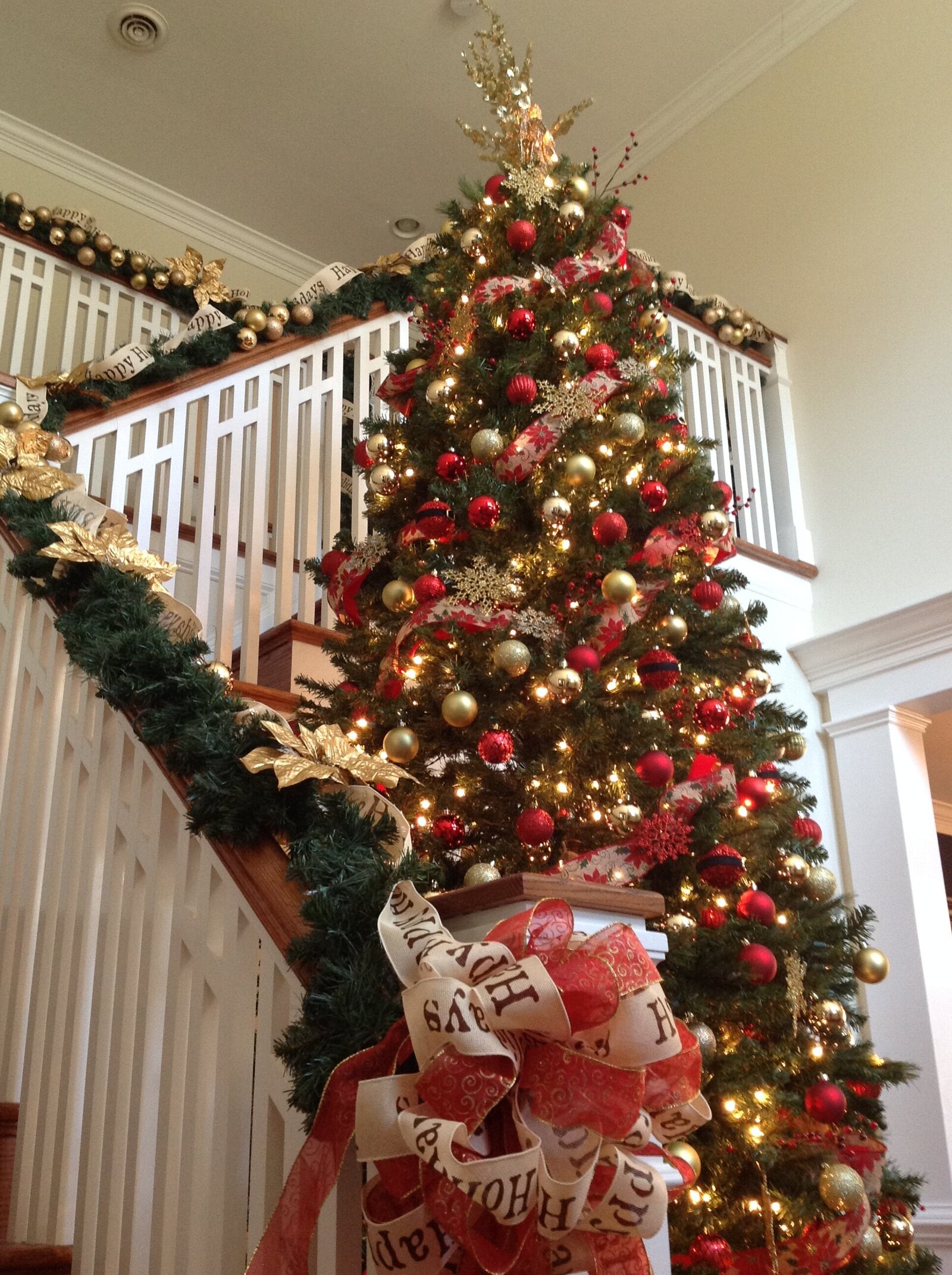 Bedeckers Interiors - Kristine Gregory - Holiday Decor