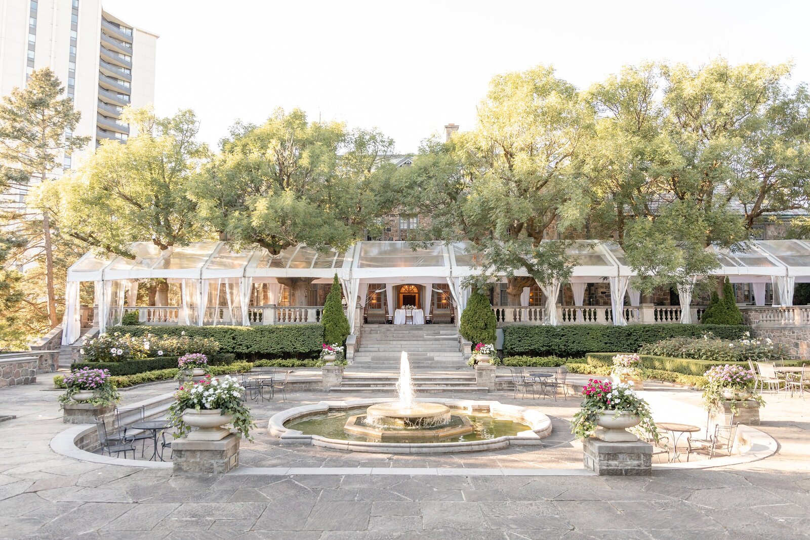 Modern Classic Garden Graydon Hall Wedding | Dylan & Sandra Photography - 0009