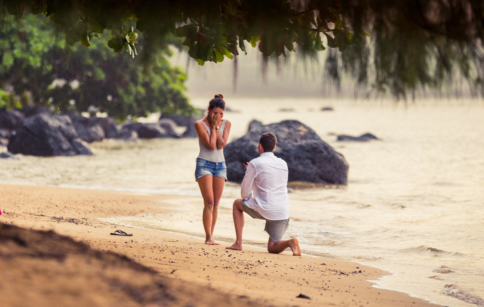 oahu photographers for couples