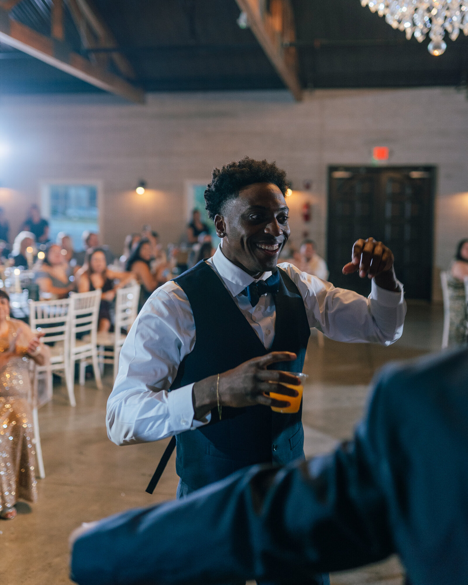 Saenz The Farmhouse KC Event Venue Wedding320