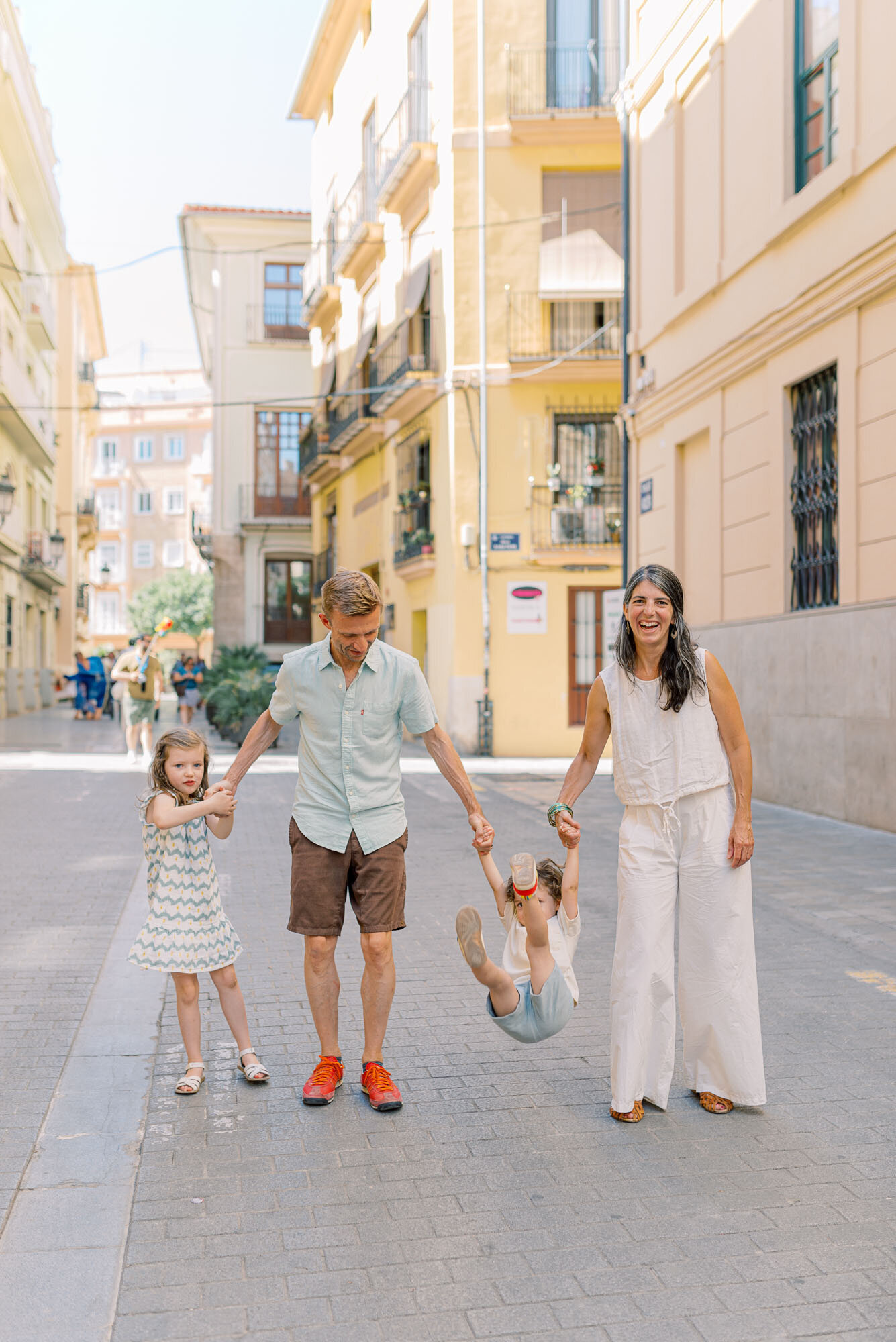 Photographer-Valencia-Plaza-de-la-Reina-Torres-Serranos039
