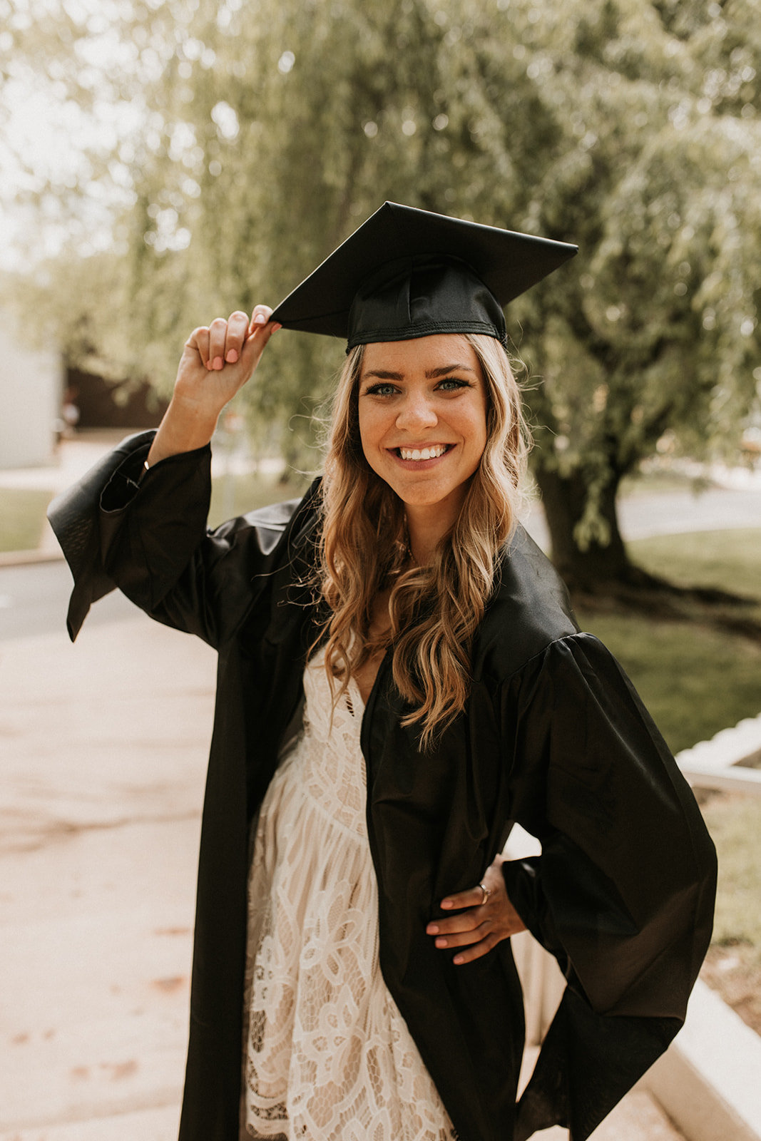 Jenn_Karley_Graduation_Session_Sneak_Peeks_4.30.19-15