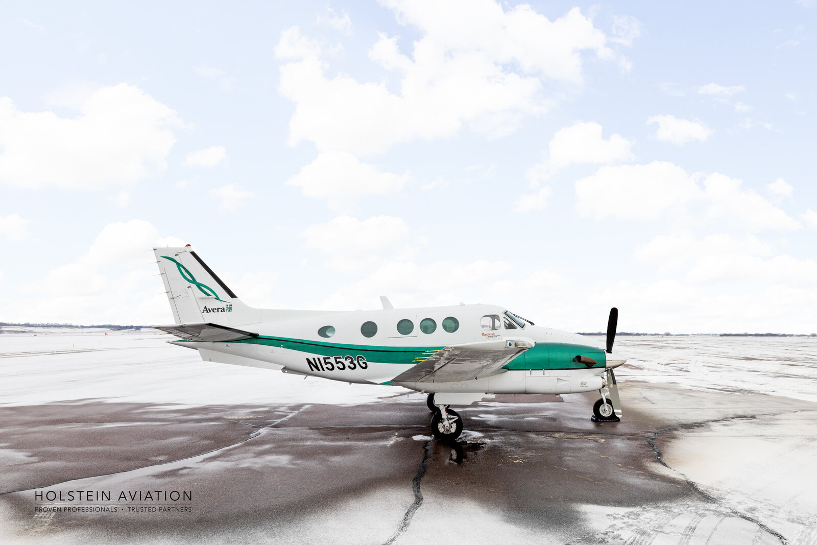 KingAir C90B Watermark-21