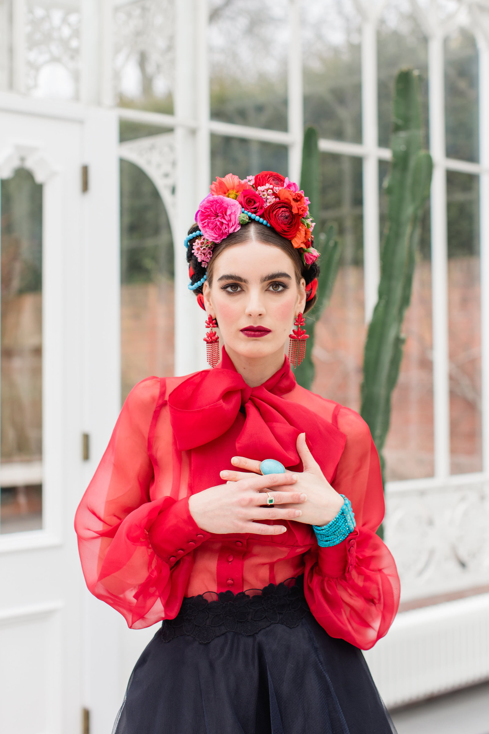 Frida-Kahlo-inspired-red-silk-shirt-JoanneFlemingDesign-RobertaFacchiniPhoto (4)