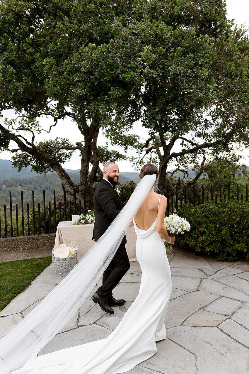 intimate-luxury-backyard-wedding-33
