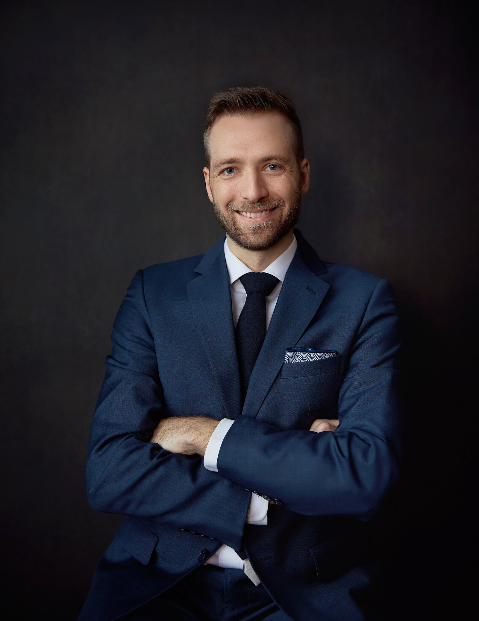 atlanta-gwinnett-best-headshots-personal-branding-studio-men-brandon-consultant-life-coach--corporate-photography-photographer-twin-rivers-04