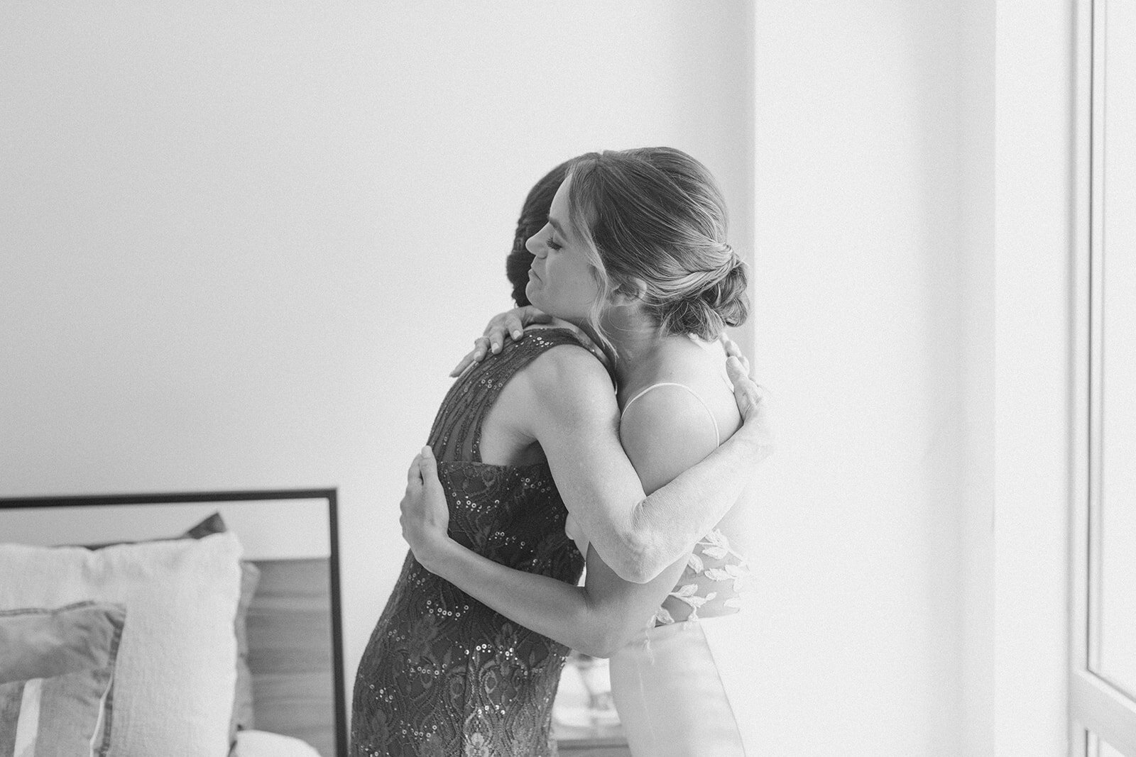 CD_Prospect_Park_Boathouse_Wedding_Wild_Sound_Photography_2E3A5920