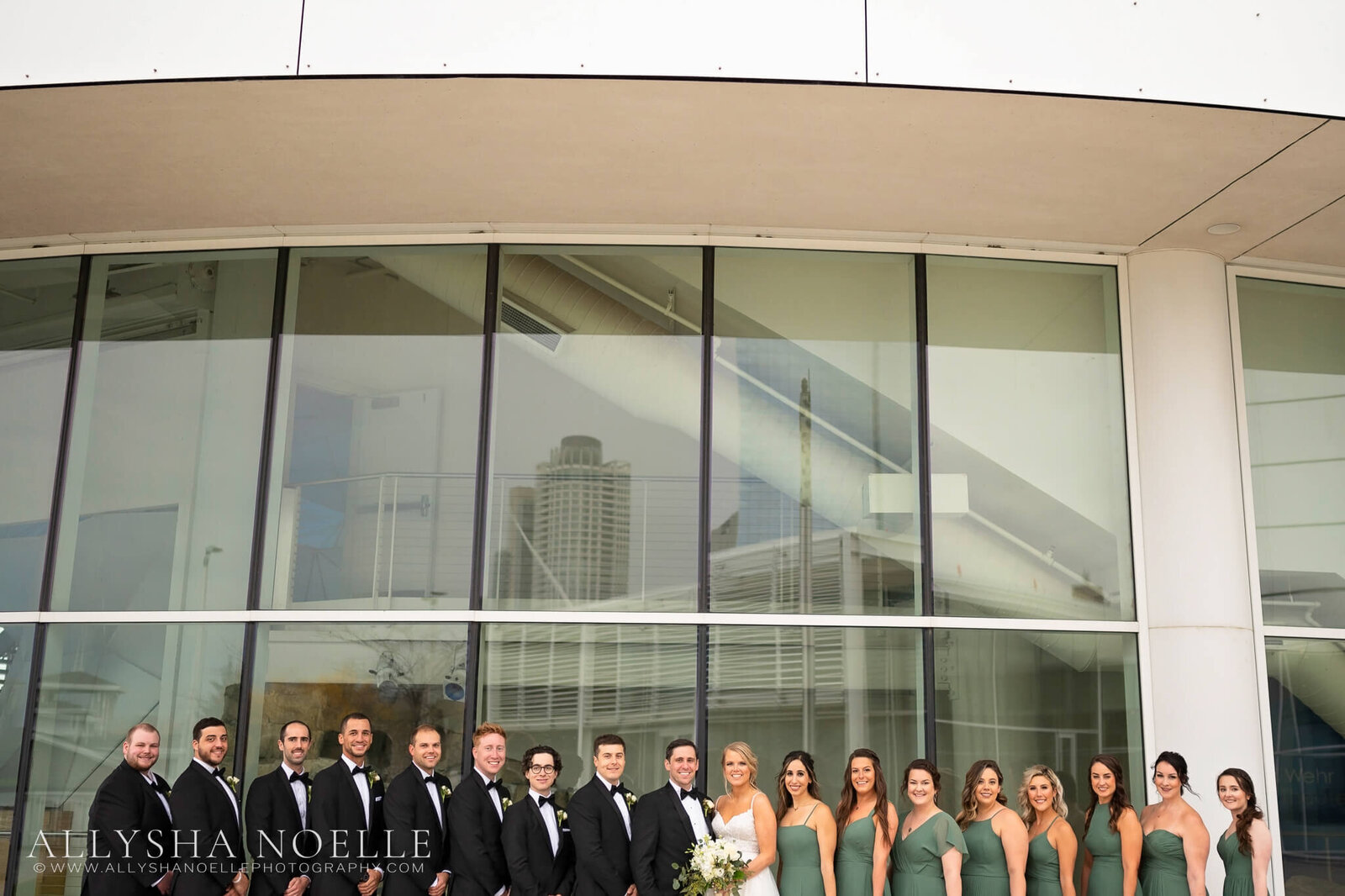 Wedding-at-The-Factory-on-Barclay-in-Milwaukee-0208