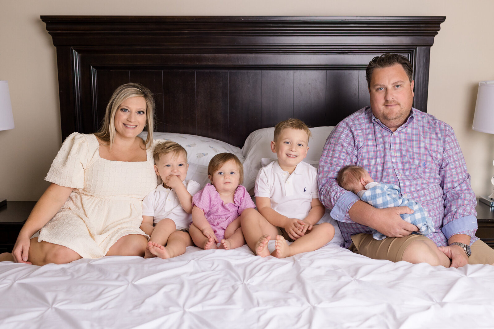 In-home-newborn-photography-session-baby-photography-Frankfort-KY-photographer-baby-boy-6