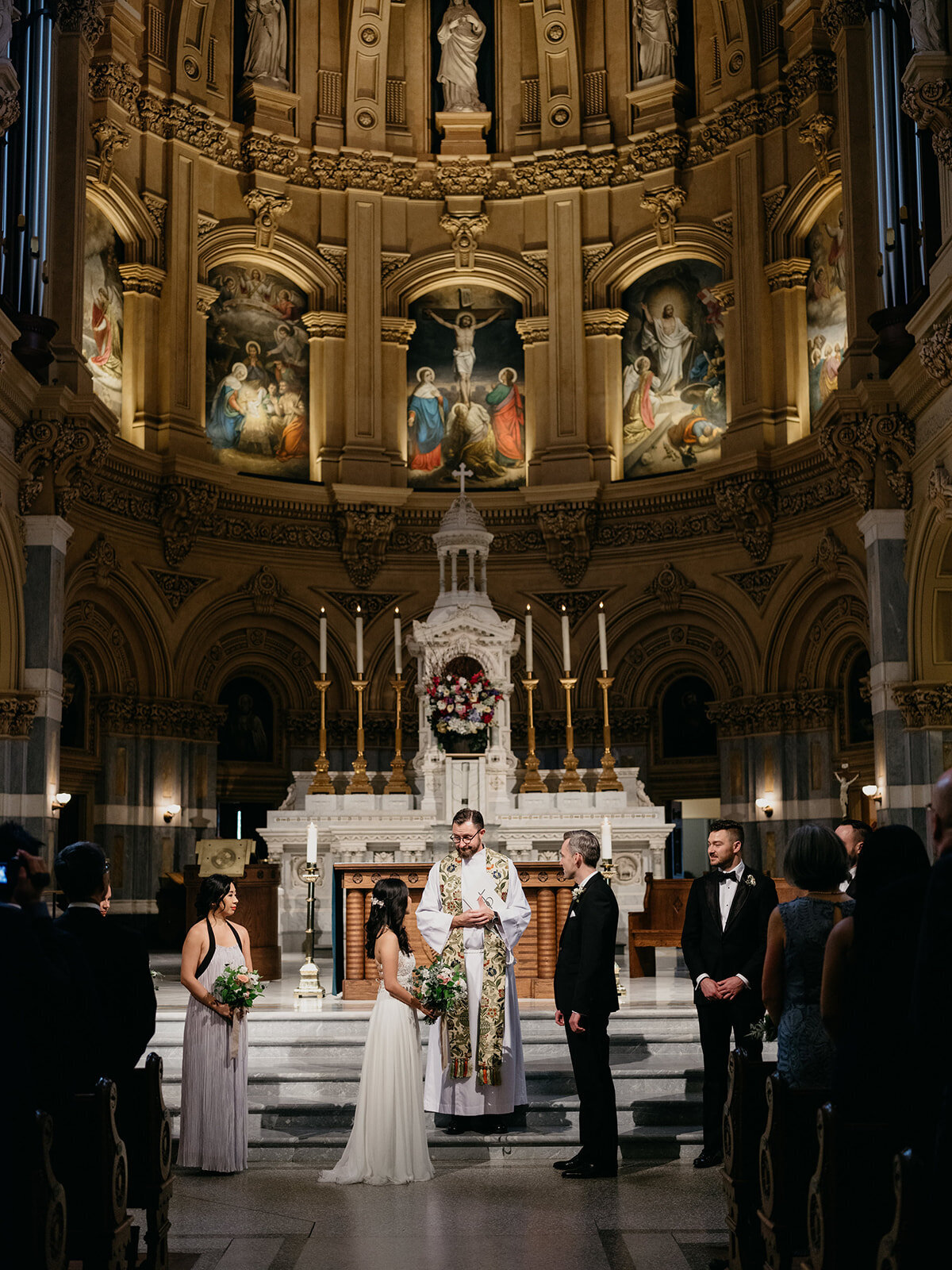 Intimate-Wedding-Ideas-in-NYC-Church-Rooftop-14