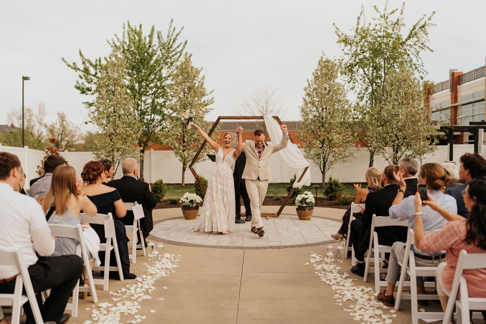 Cedar Rapids wedding photographer - Carriage House Cedar Rapids-163