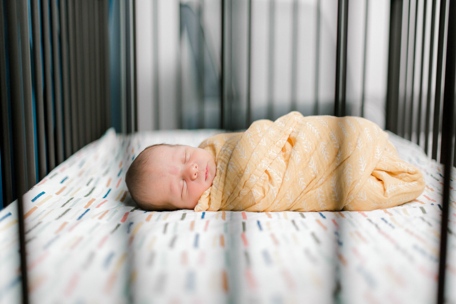Charlotte-Newborn-Photographer-North-Carolina-Bright-and-Airy-Alyssa-Frost-Photography-In-Home-Family-Session-9