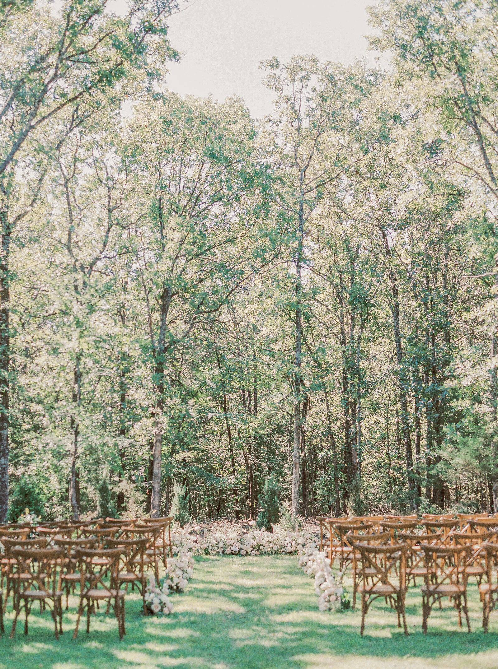 White Sparrow Barn_Lindsay and Scott_Madeline Trent Photography-0004