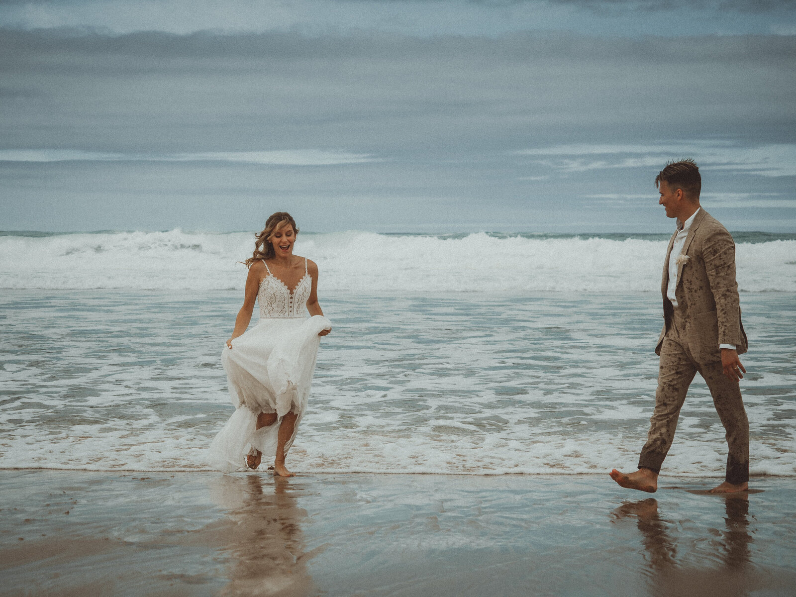 seance photo couple maries - trash the dress arcachon - meditation photographique