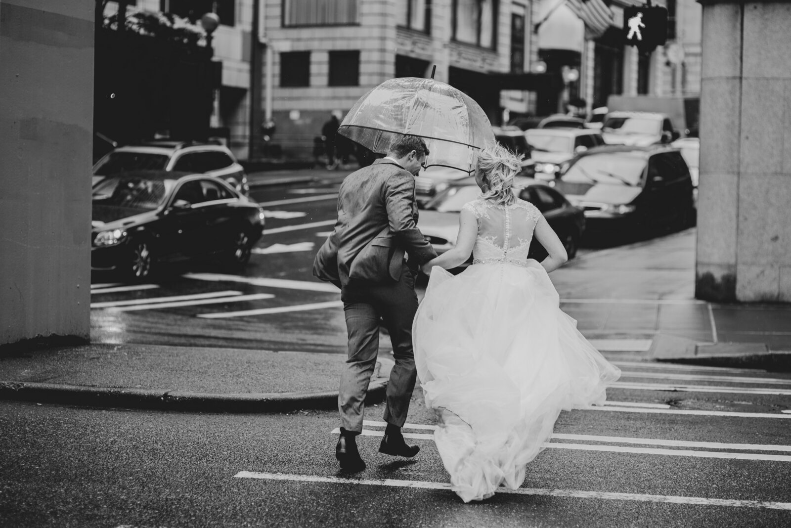 downtown Seattle rainy wedding