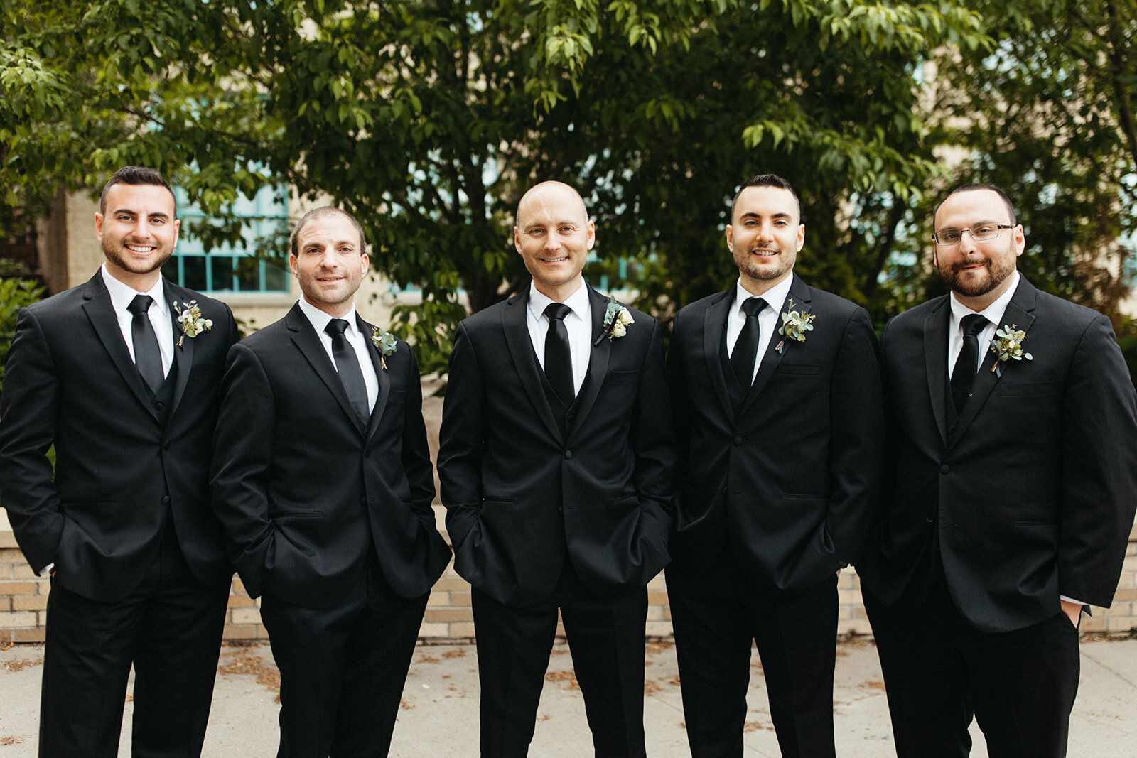groomsmen-black-suits-jewish-wedding