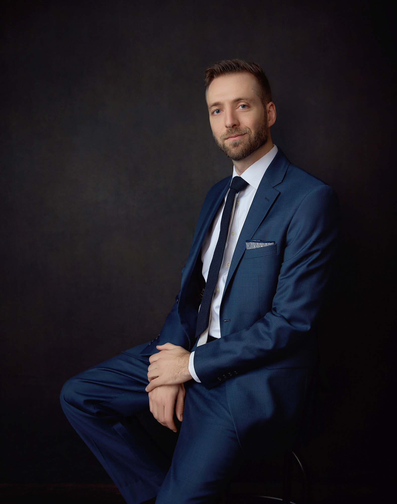 atlanta-gwinnett-best-headshots-personal-branding-studio-men-brandon-consultant-life-coach--corporate-photography-photographer-twin-rivers-02