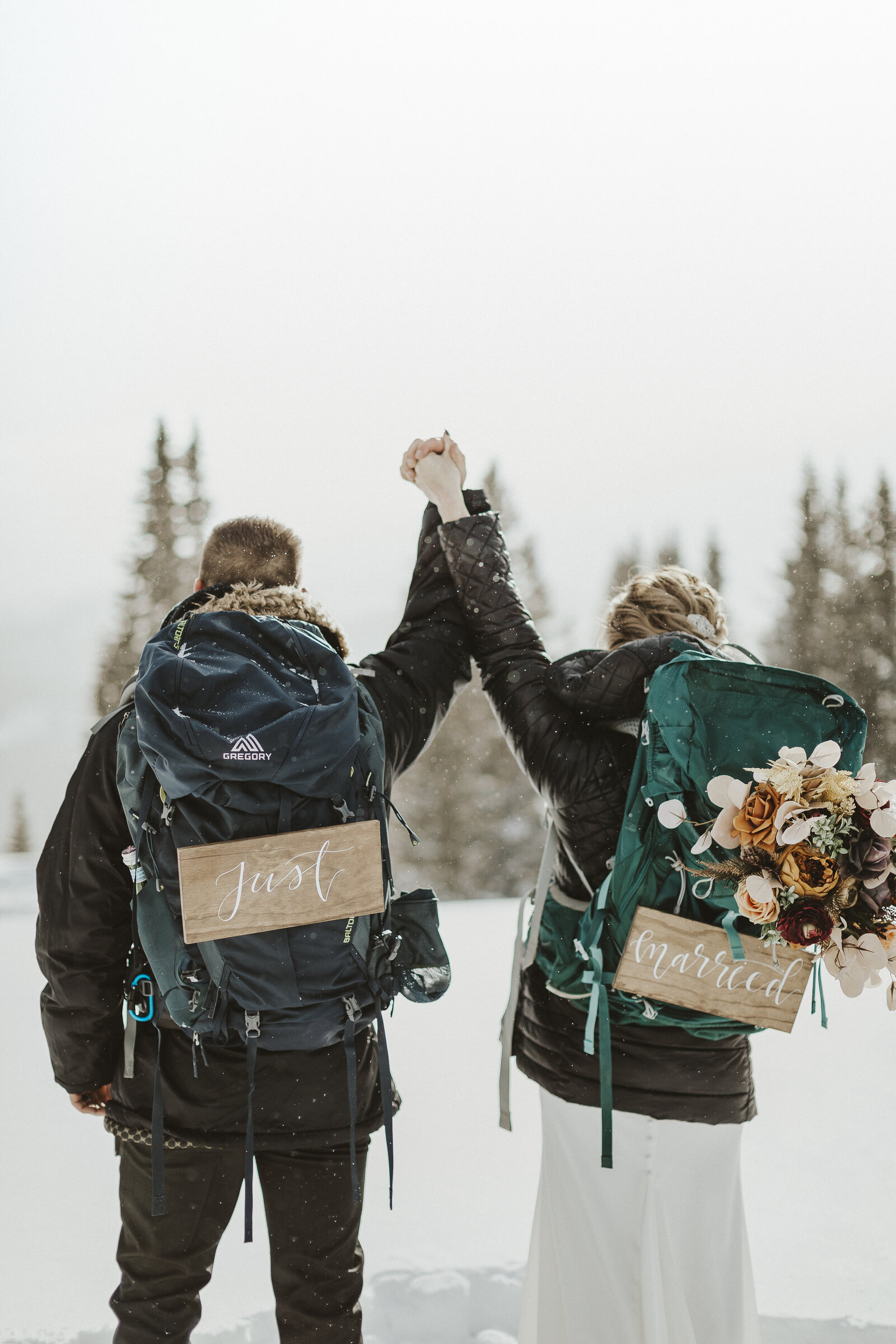 How to plan a winter wedding in Colorado