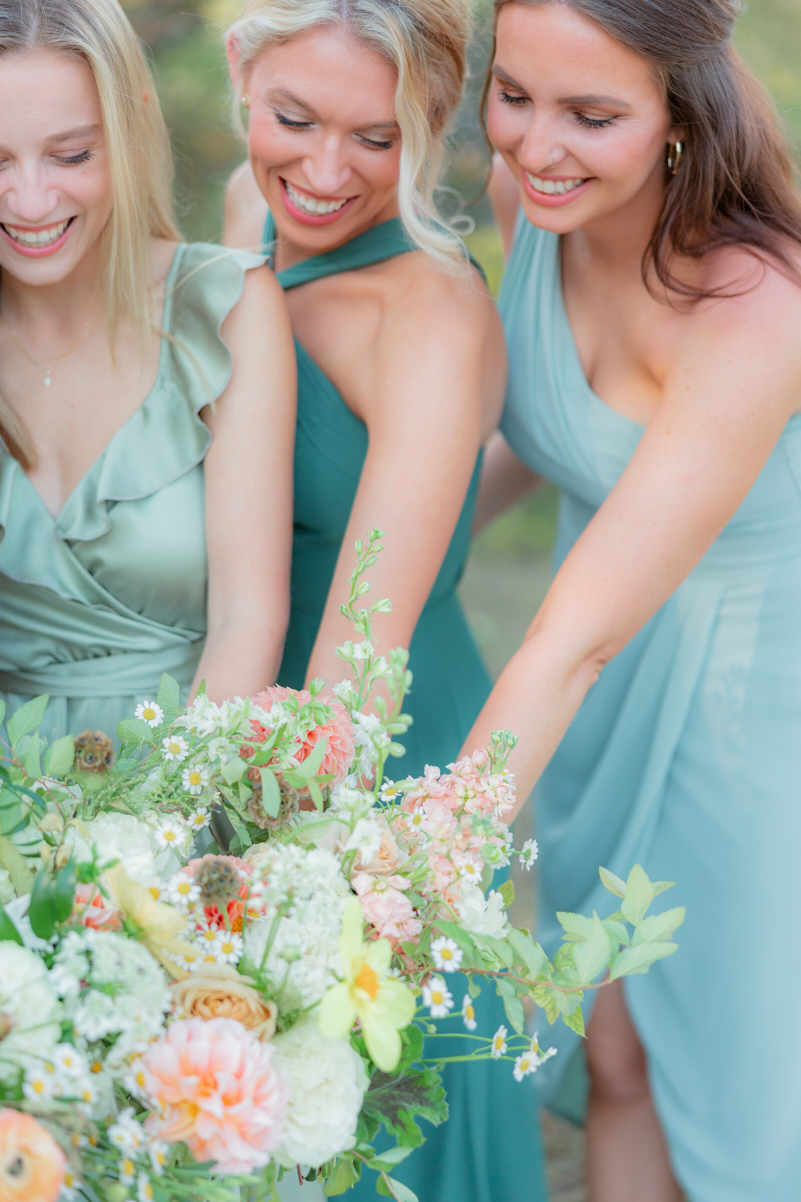 Lauren & Sam Parkers Wedding Day- Bride & Bridesmaids 034