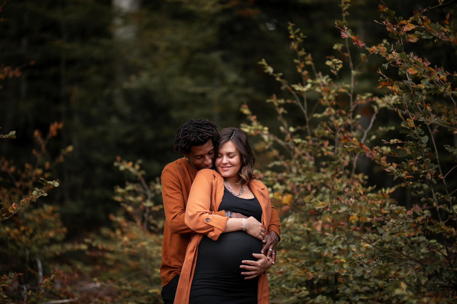 seance photo grossesse neuchâtel - photos de couple grossesse - berangere photographie
