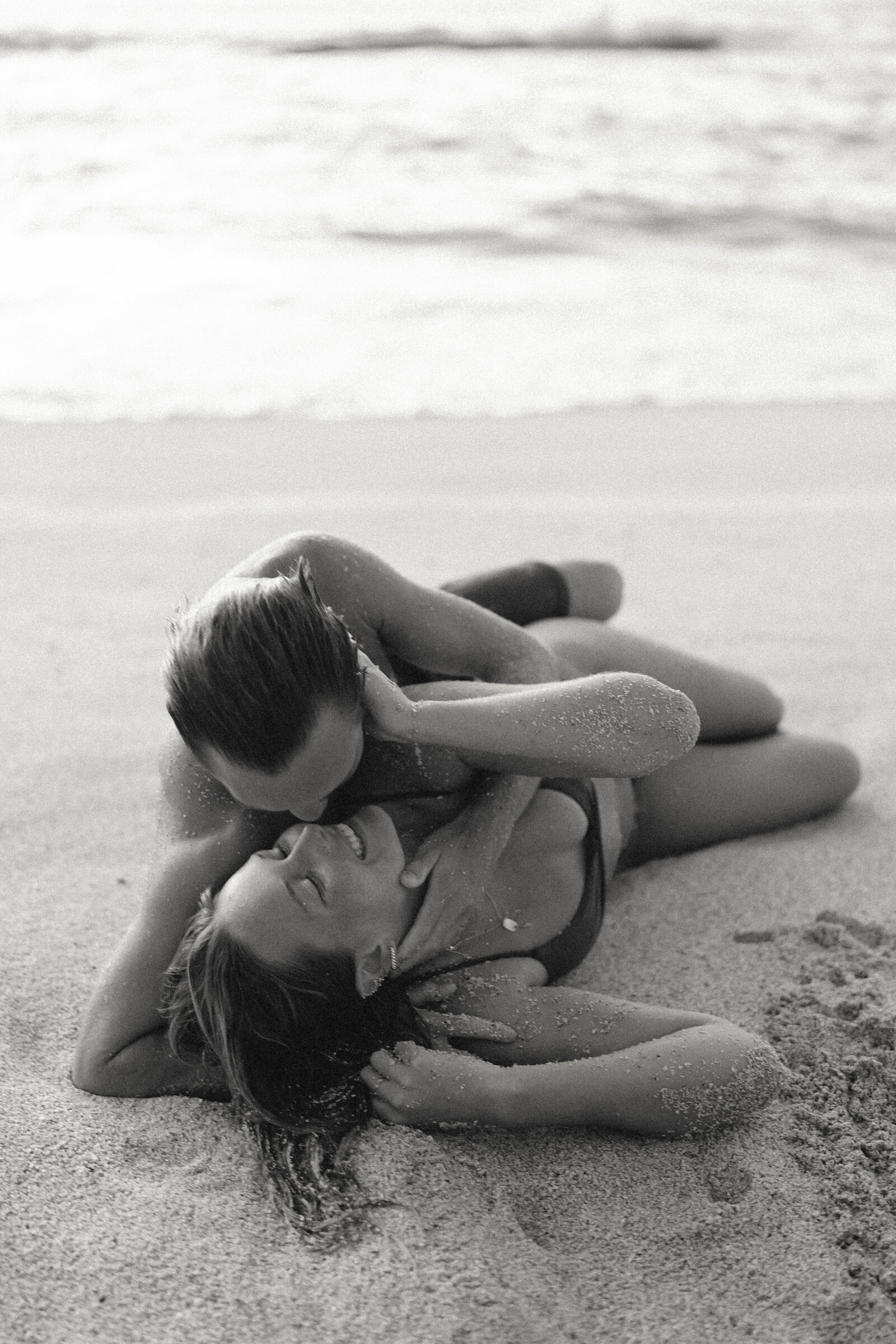 Oahu-Hawaii-Beach-Couples-Session-01207