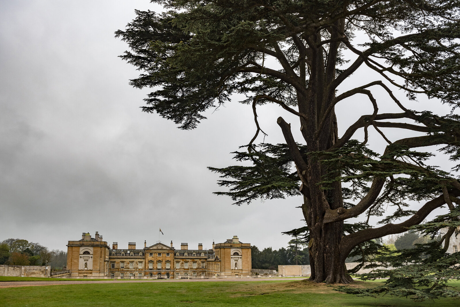Woburn-Abbey-wedding-photography-1002