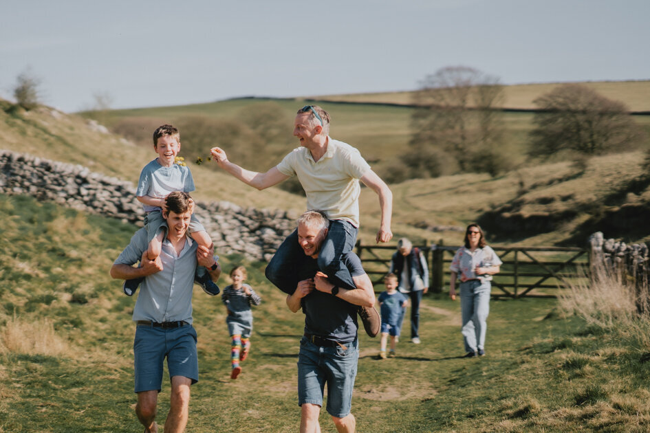 Outdoors family photoshoot