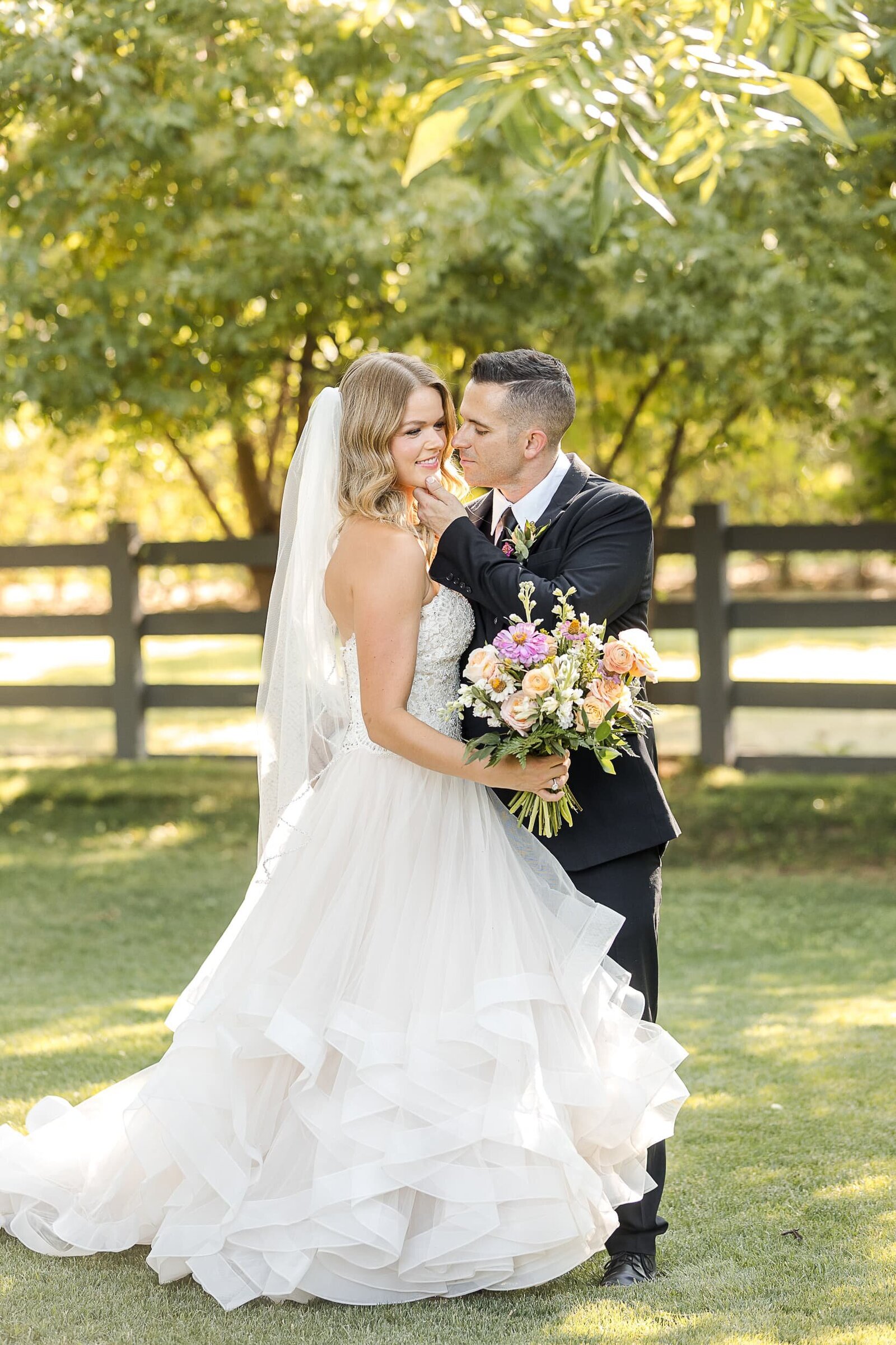 Phoenix-Wedding-Photographer-and-Videographer-Venue-at-the-Grove-VATG-1034