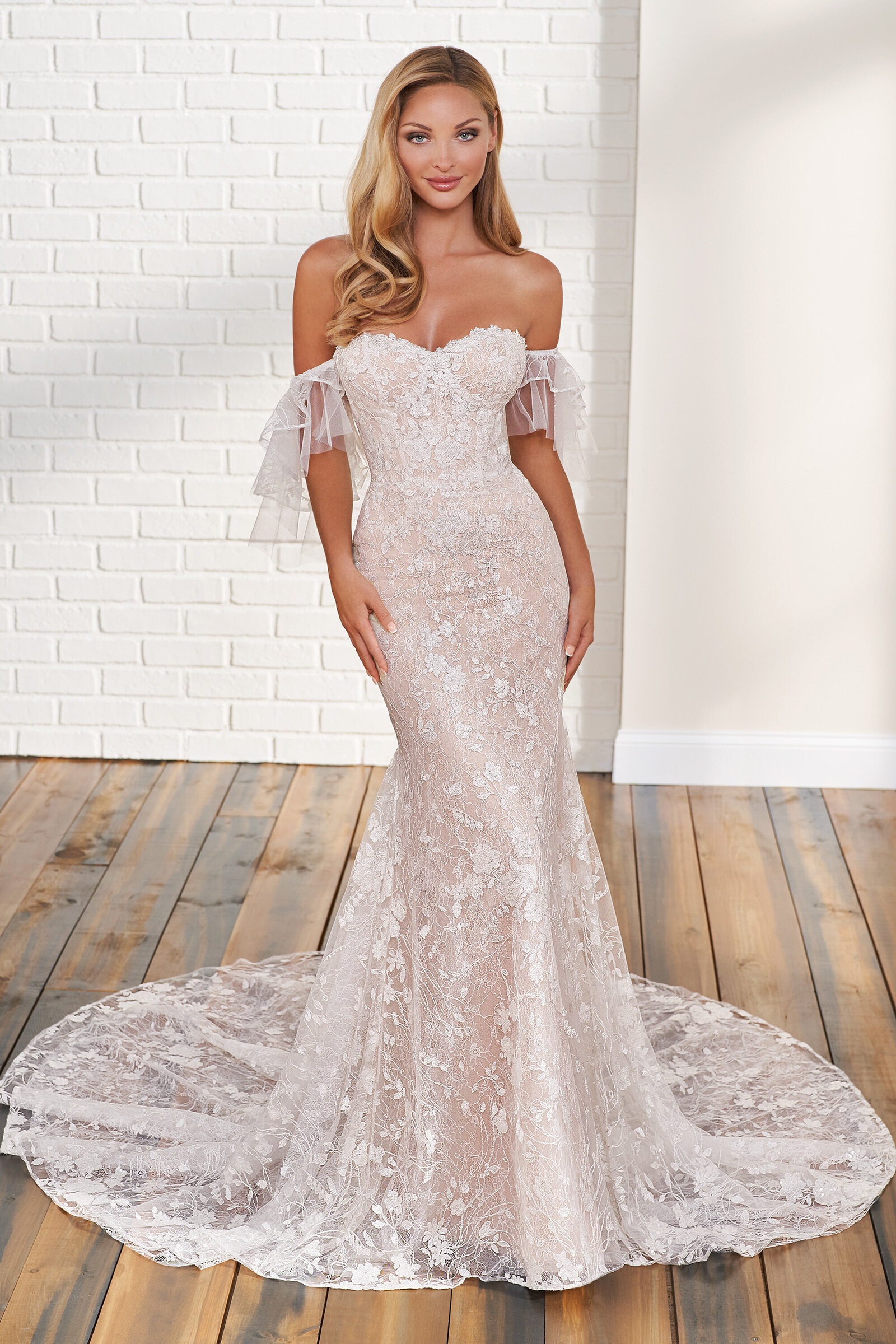 122178_diamond_white_nude_a