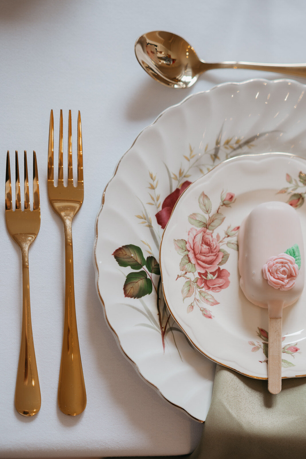 Majolica_photo_Art de la table au café de l'horloge_11