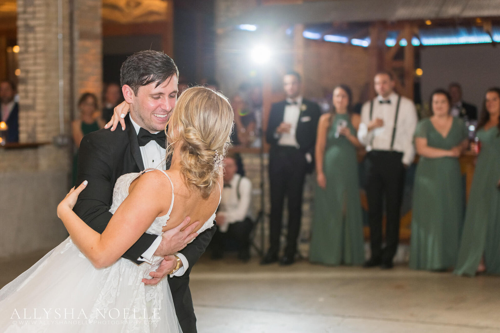 Wedding-at-The-Factory-on-Barclay-in-Milwaukee-1068