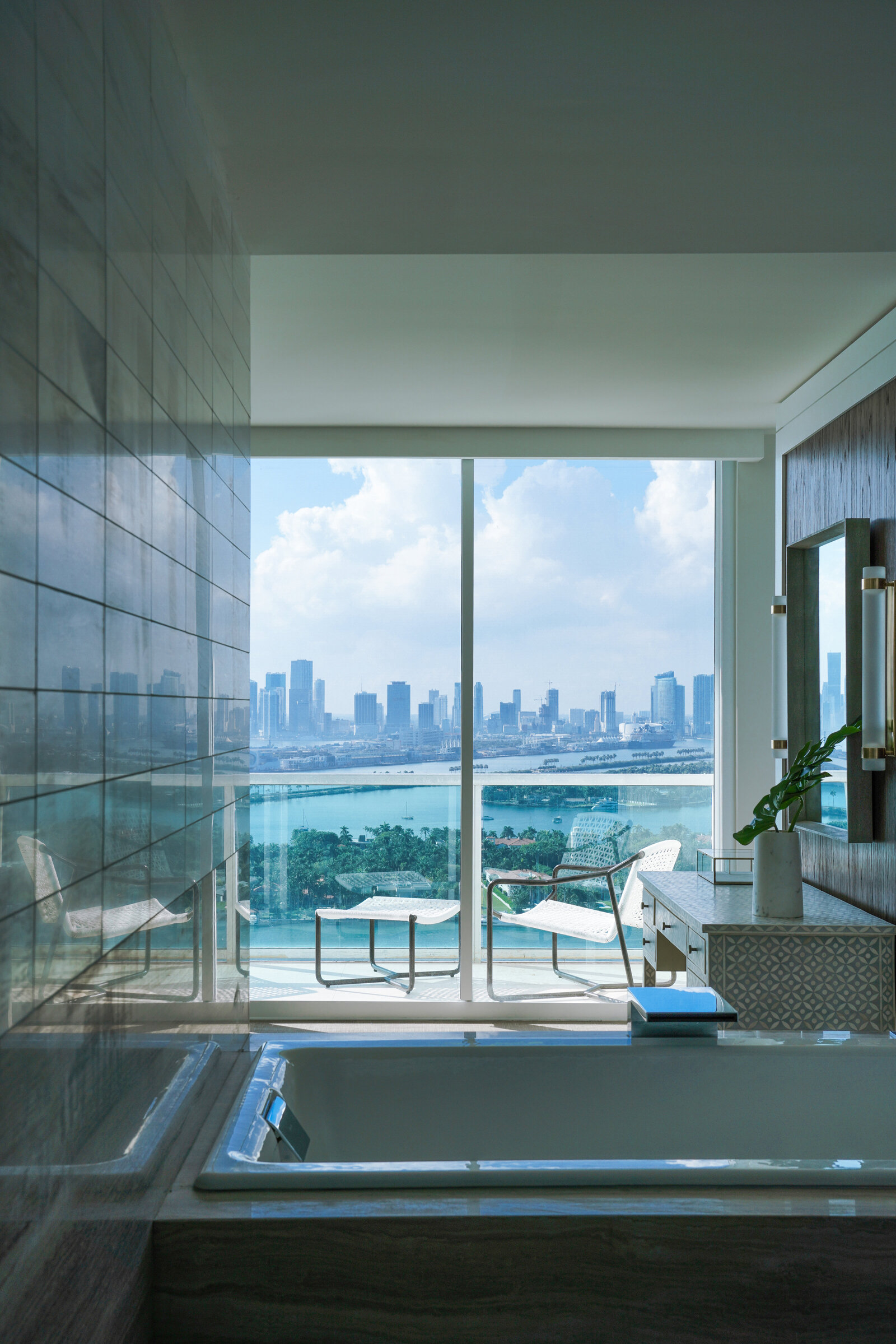 maggiecruzdesign_south beach penthouse_012