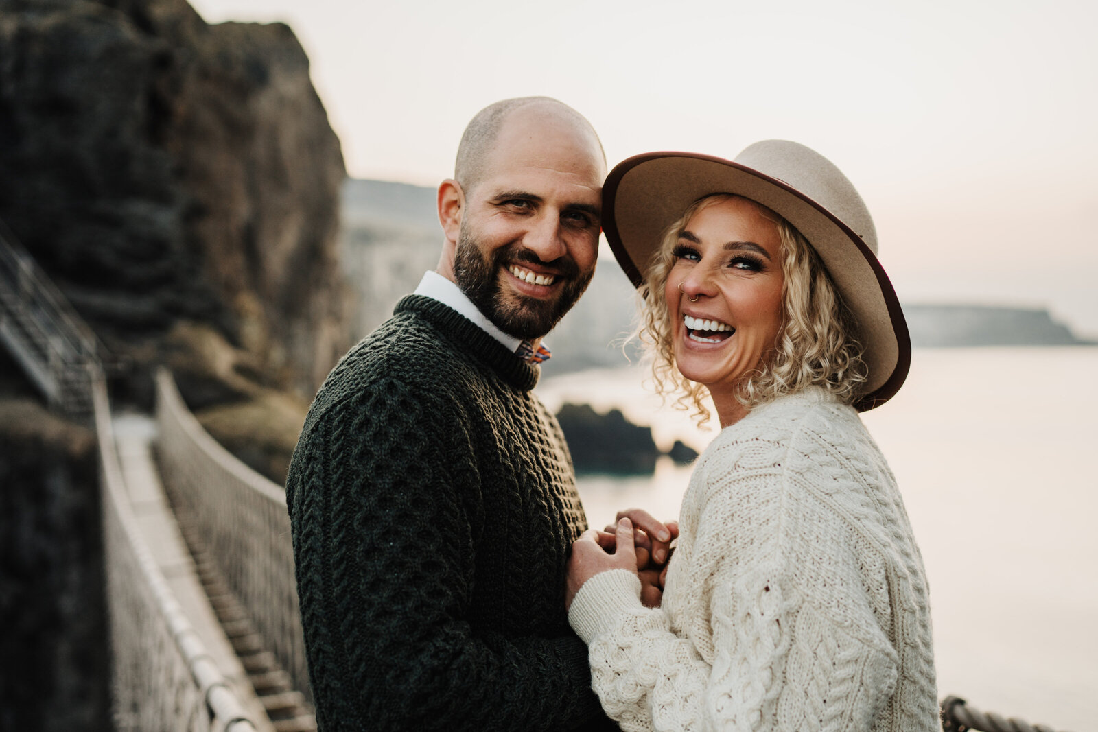 carrick-a-rede-rope-bridge-wedding-02029-166
