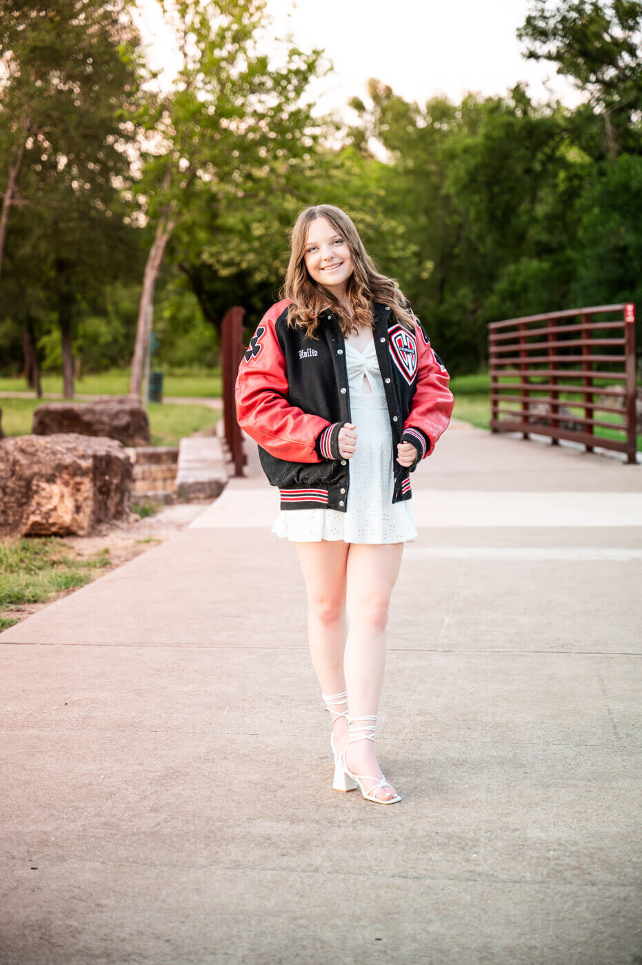 Alysa Ripley Photography_Senior Twin Girls Portraits_Harker Heights Avalon-60