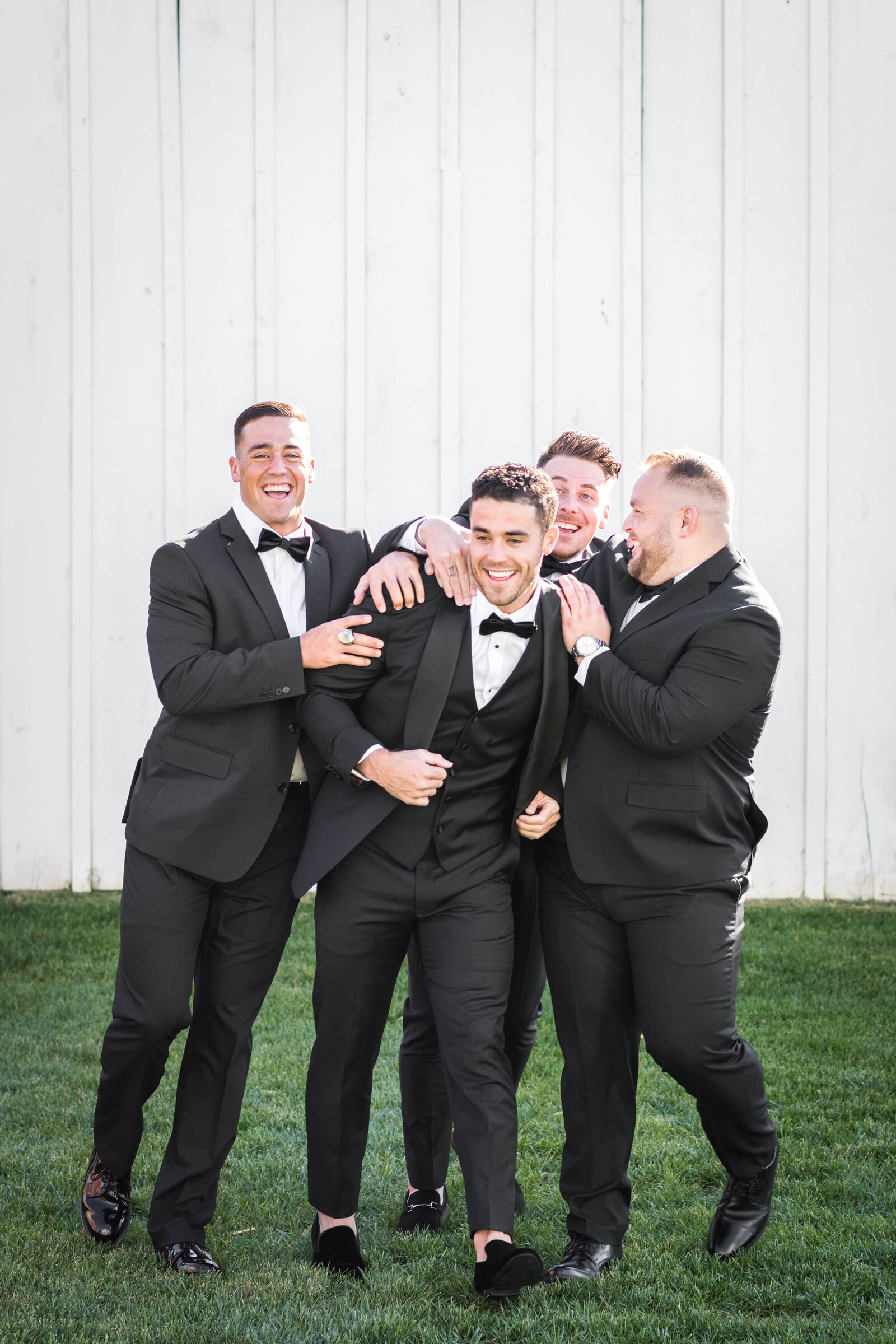 Bluebird-Manor-Wedding-Photographer-Virginia-Frederic-Maryland-Wedding-Photographer-Mary-Sarah-Photography (2 of 6)