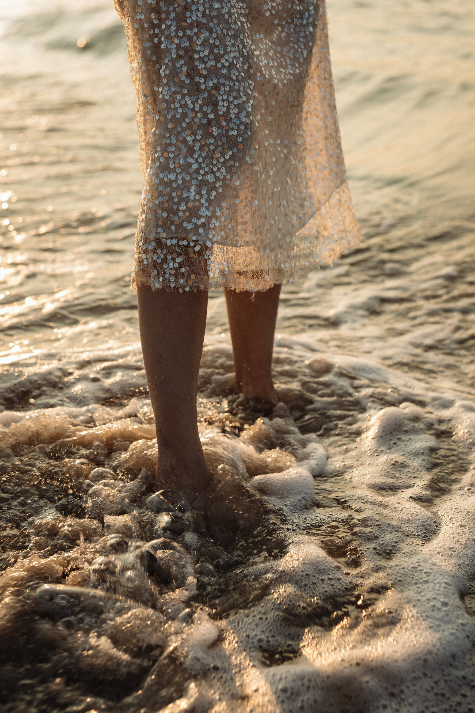kaboompics_rays-at-the-beach-a-sparkling-moment-32943