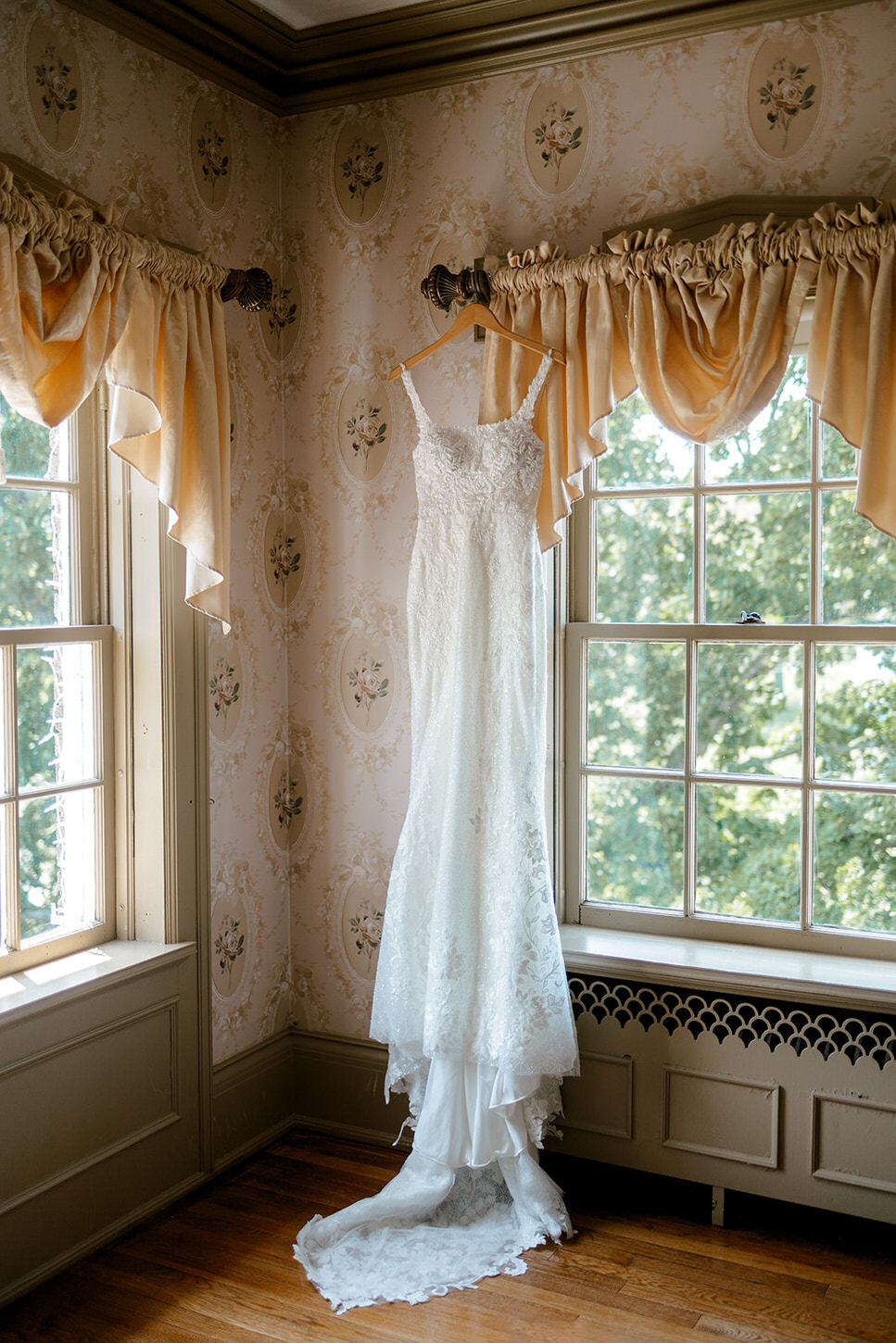 Felt-Mansion-Wedding-Lindsay-Elaine-Photography-92
