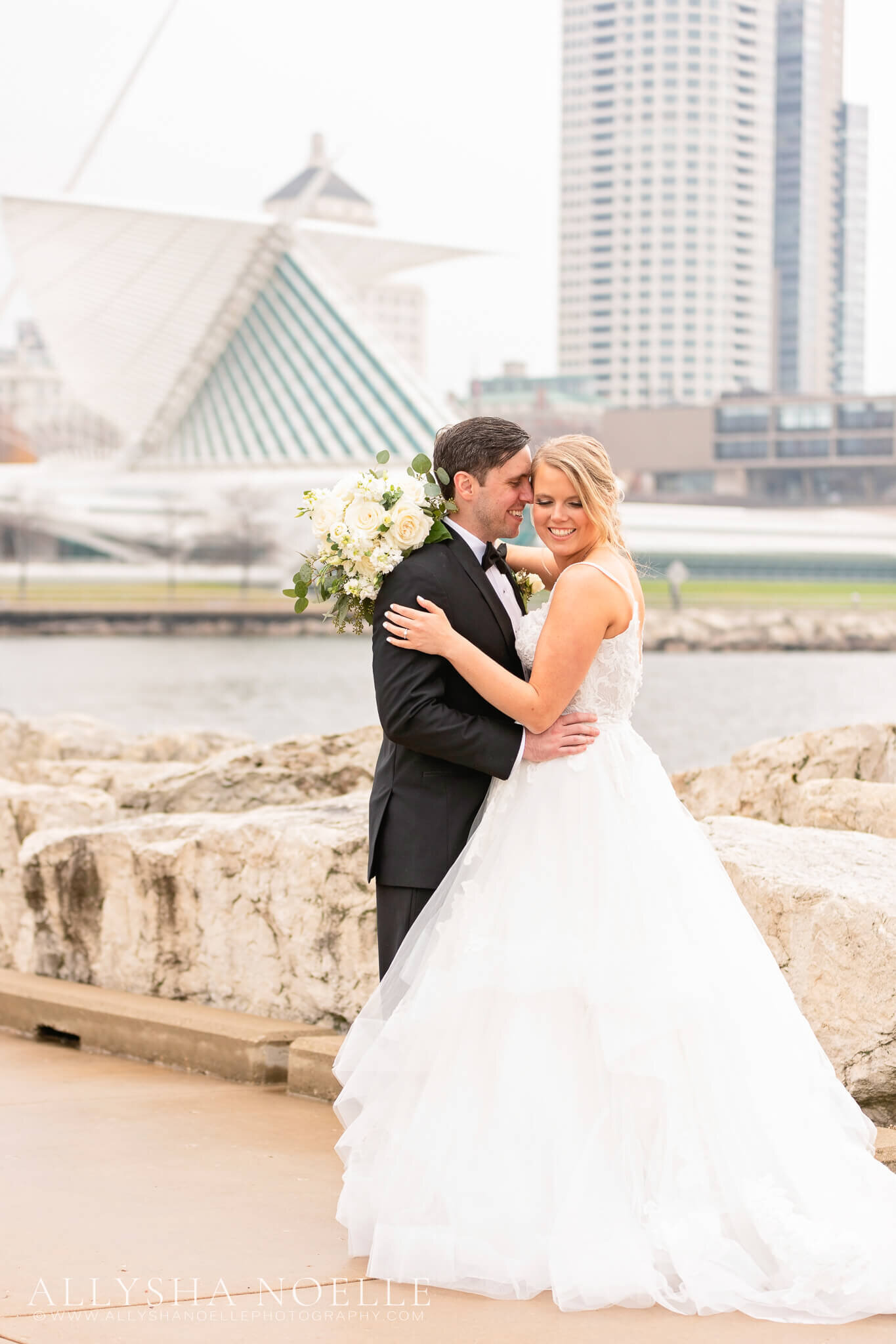 Wedding-at-The-Factory-on-Barclay-in-Milwaukee-0397