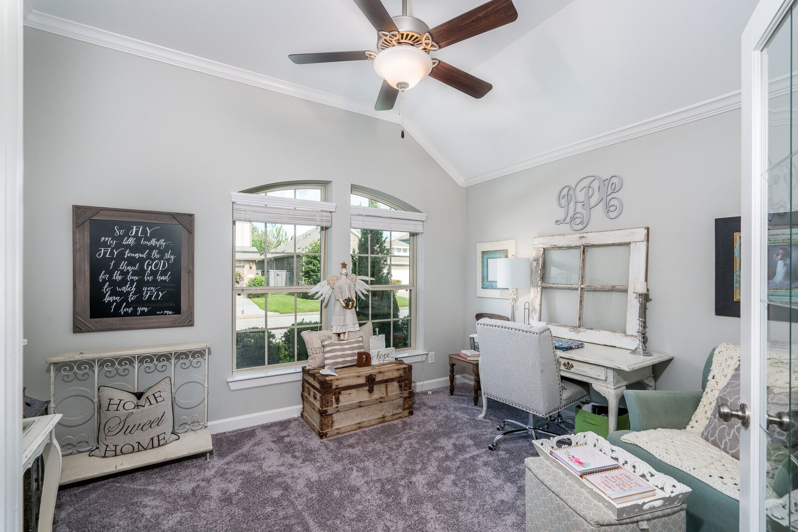 229 Castlegate Ln-38