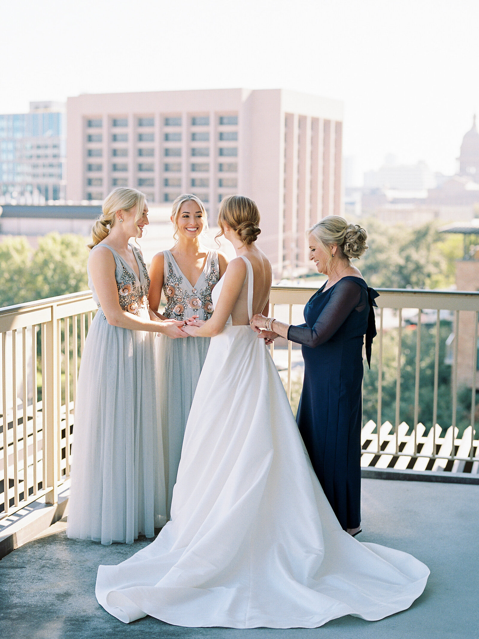 Texas Wedding Photographer | Film Wedding Photographer | Austin Wedding Photographer | Emilie Hewitt Photography-90