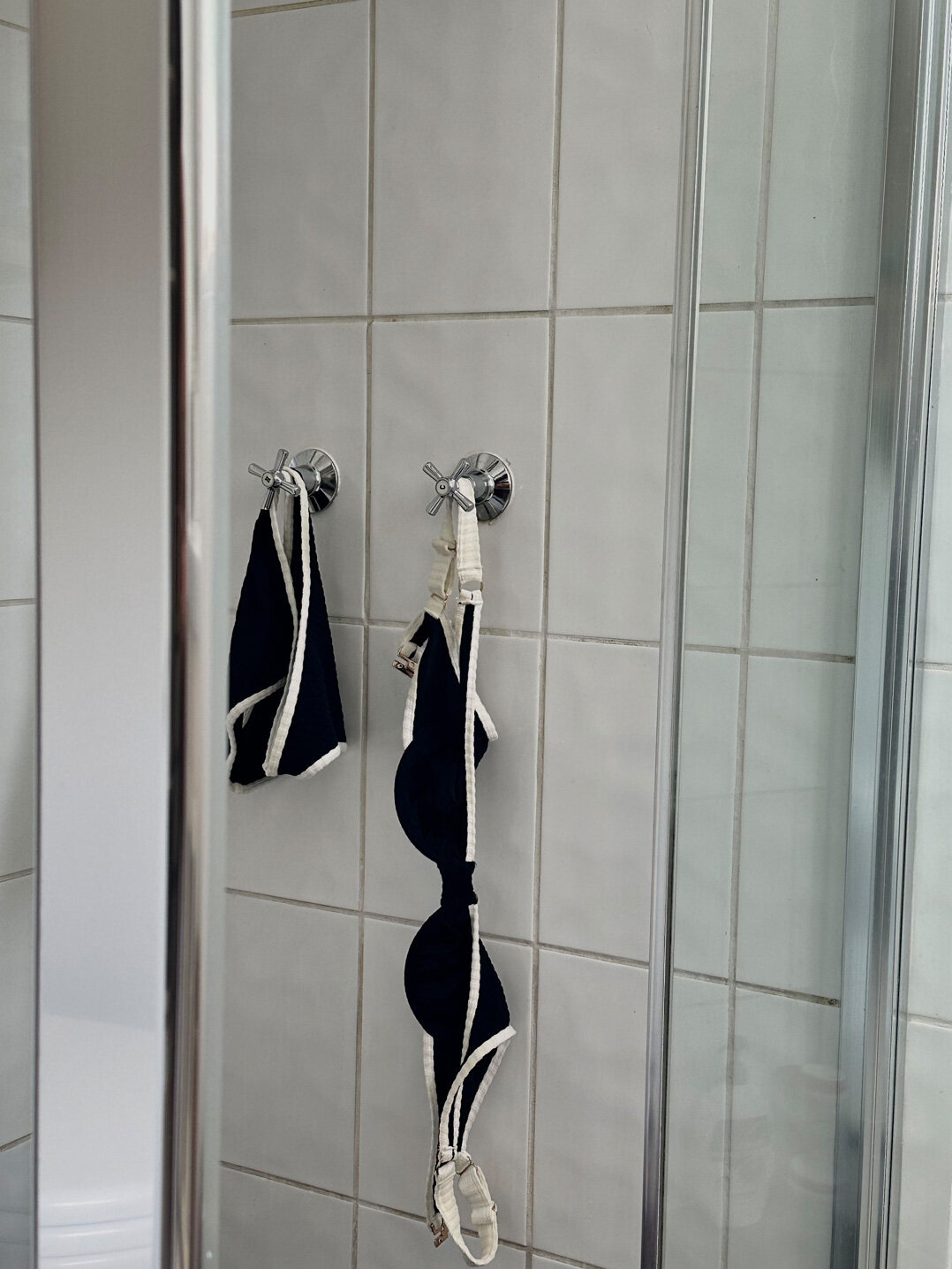 1c7fe855-0947-4f8c-a0aa-5e10b2cb02a0