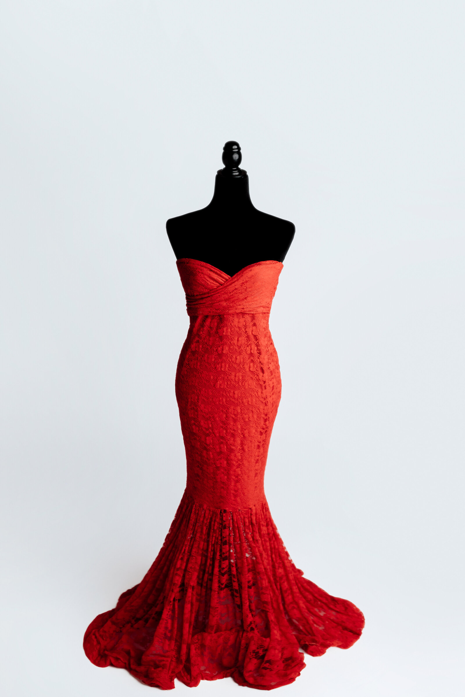 Mermaid gown for maternity mothers in red